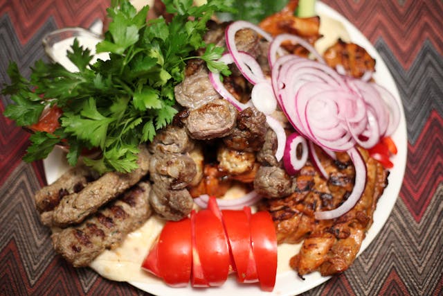 Iskender kebab – co to takiego?